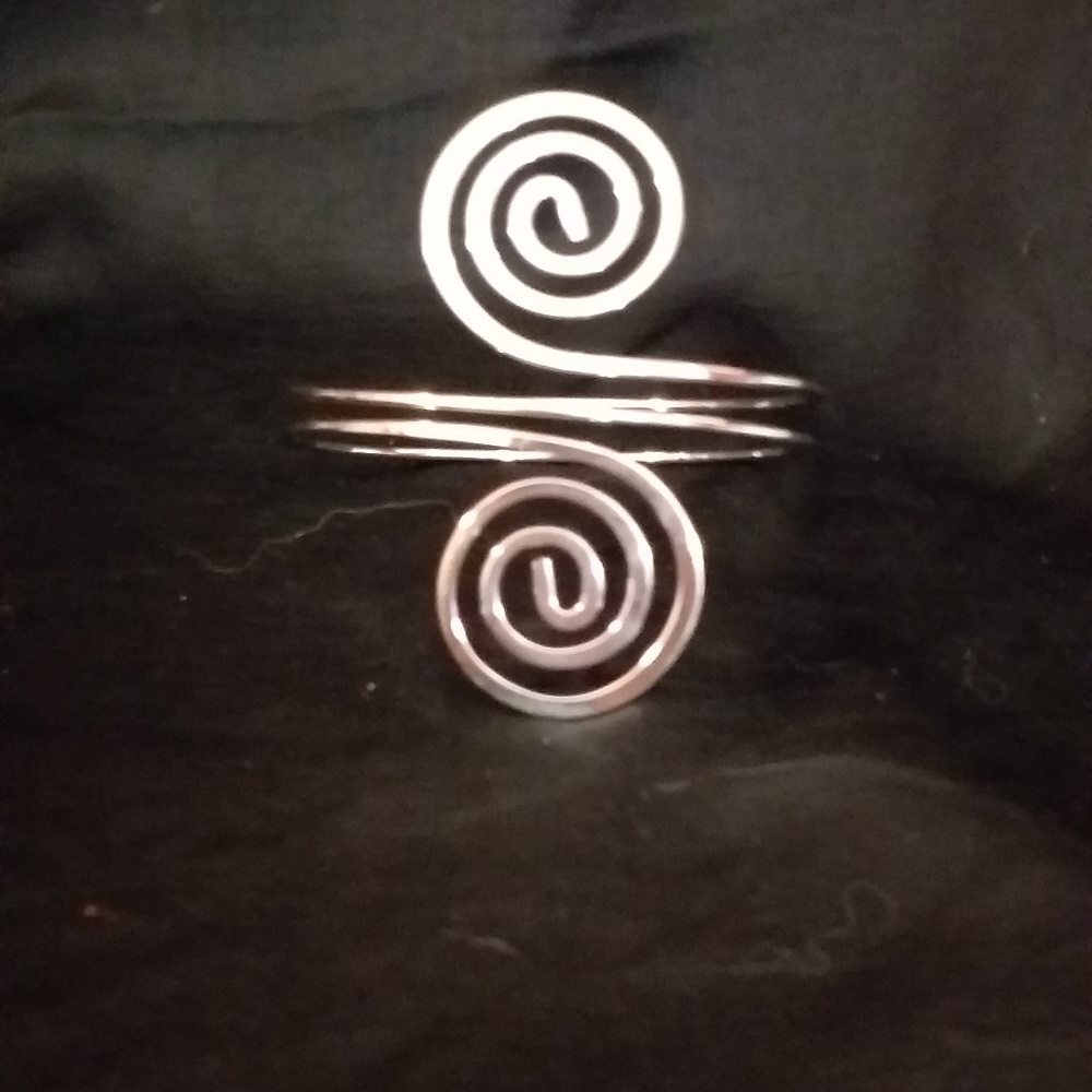 Vintage sterling silver bracelet